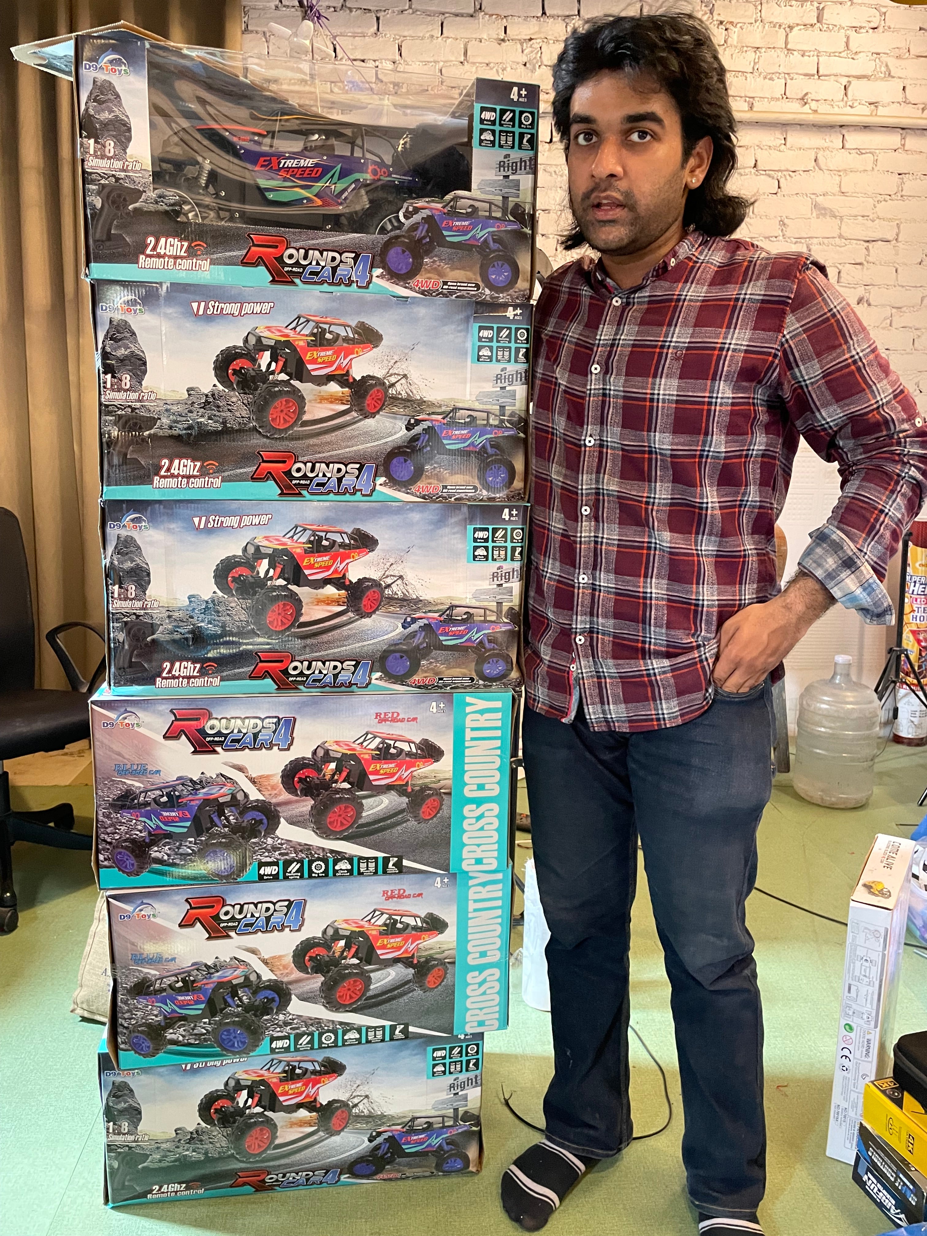 Biggest and fastest(4*4) rawk crawler car  (bestseller, recommended to buy)