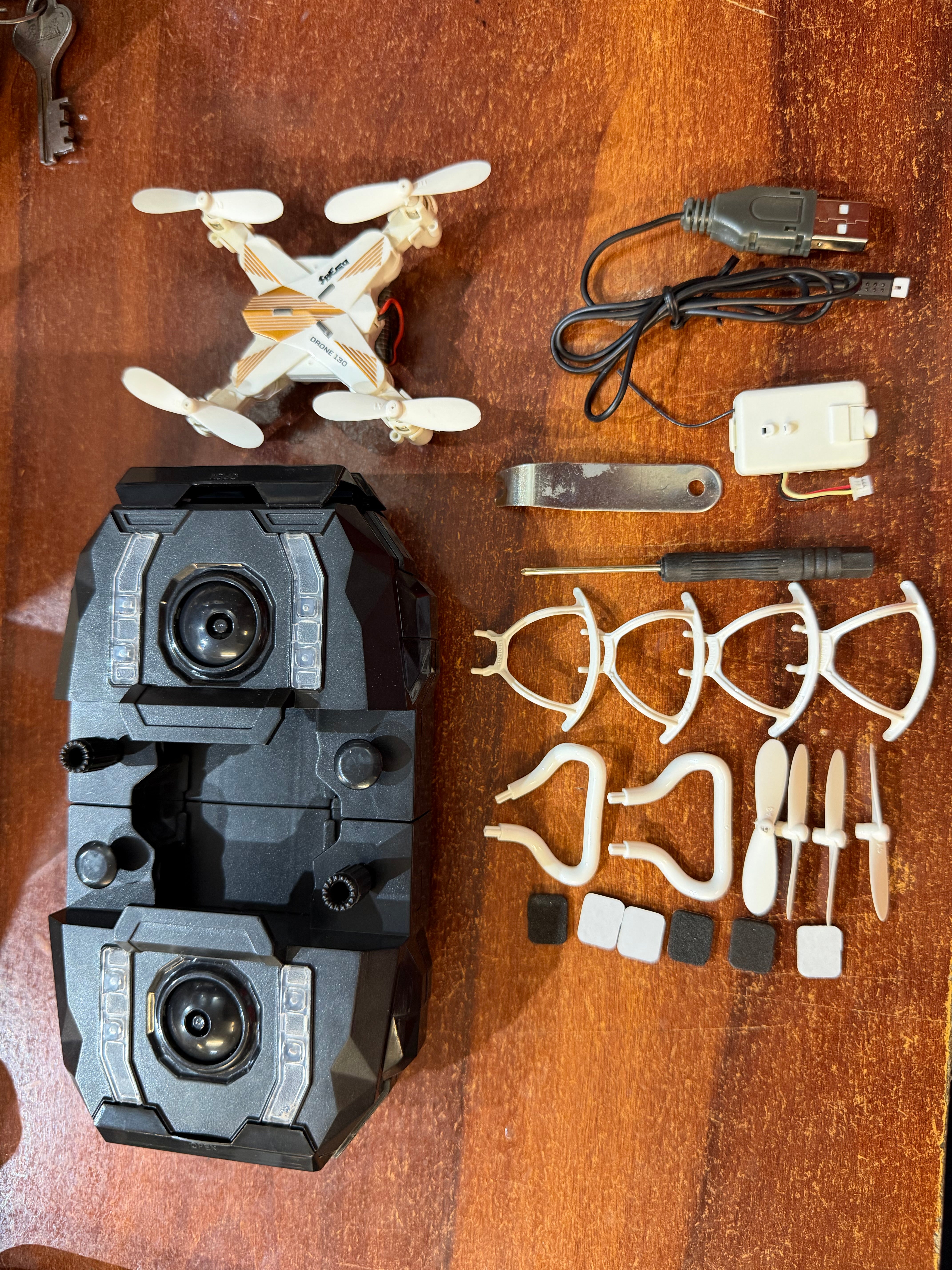 Worlds smallest 4cm drone😍