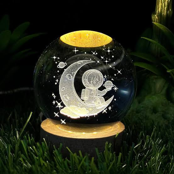 Crystal ball lamp