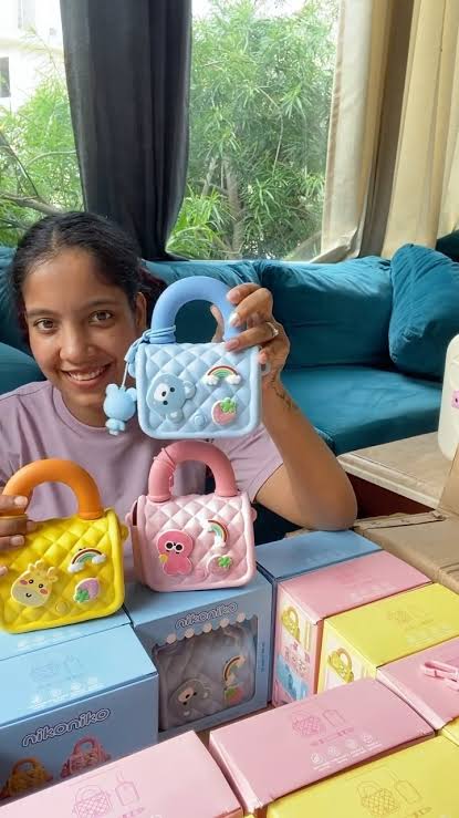 Silicon sling bag ( free key chain)