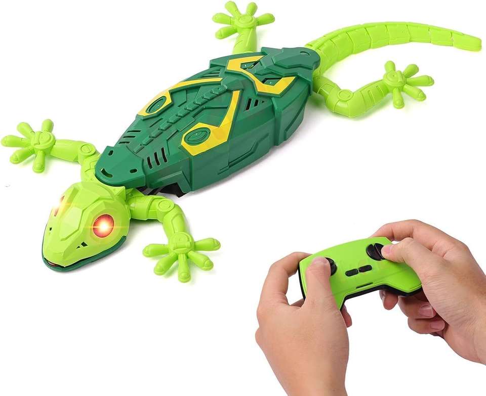 Wall climbing rc lizard